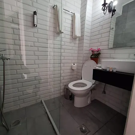 Einav Apartments *